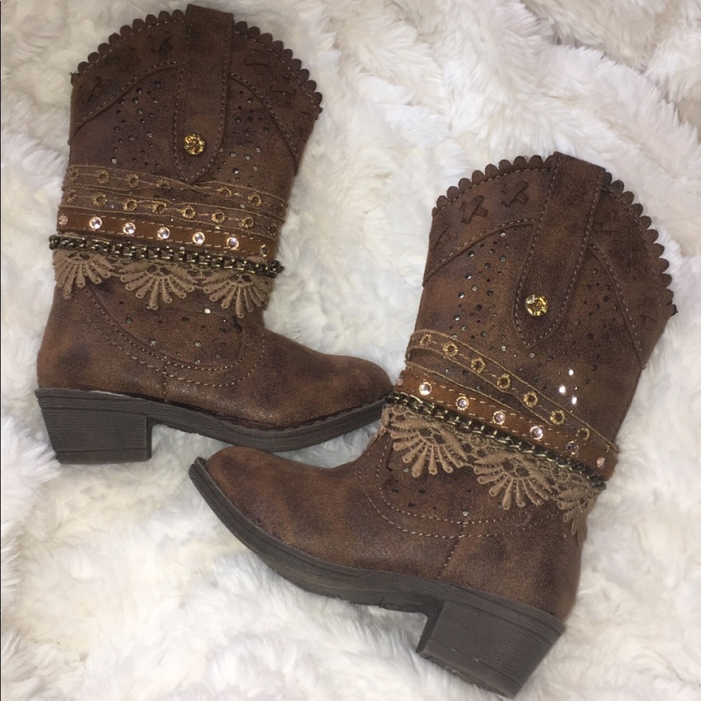 Boots 💓